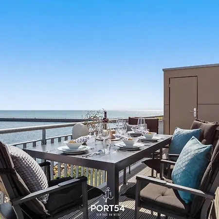 With 2 Bedrooms