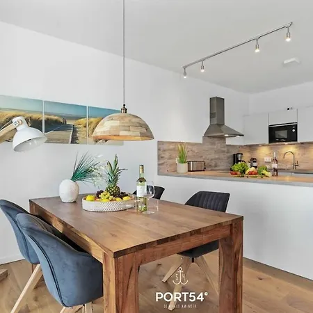 With 2 Bedrooms *