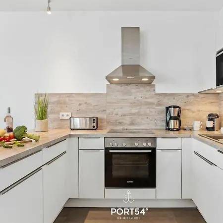 With 2 Bedrooms אולפניץ
